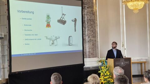 Freisprechung 2025 Vortrag vor Publikum